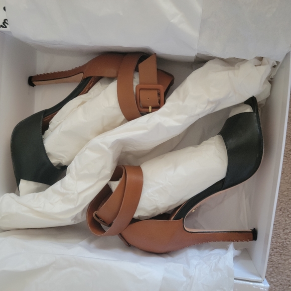 Alice + Olivia | Sandal Heels Size 5 - Picture 6 of 8